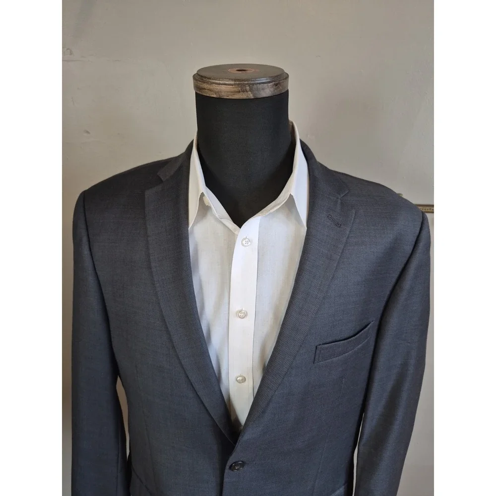 Jos A Bank Mens Slim Fit Sports Coat 43L Gray Wool 2 Button Blazer M801